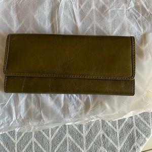 HOBO WALLET-BRAND NEW WITH TAGS